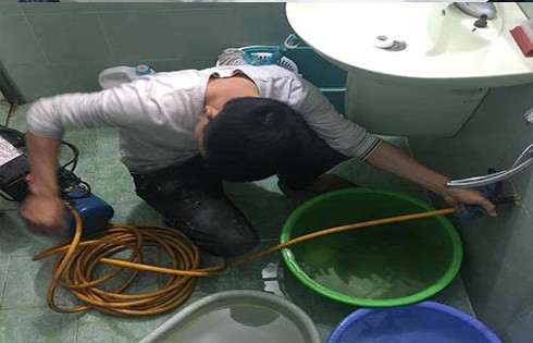 Thông bồn cầu bình thuận giá rẻ 100K bảo hành 6 năm