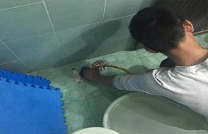 Thông bồn cầu TP Bà Rịa‎ giá rẻ 100K bảo hành 6 năm