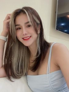 Diệp Lâm Anh là ai ?